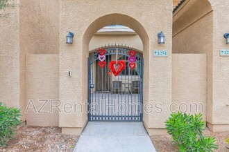 1367 S Country Club Dr in Mesa, AZ - Building Photo - Building Photo