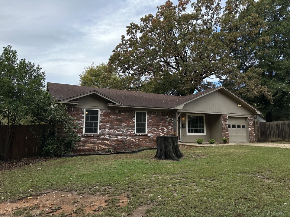 3811 Elizabeth St in Texarkana, TX - Building Photo