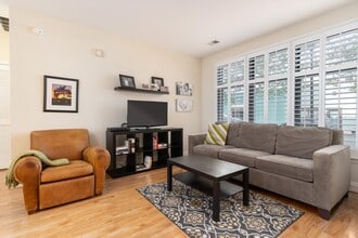 525 N Fayette St in Alexandria, VA - Building Photo - Building Photo