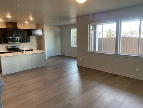 2359 NE Victor Pl in Bend, OR - Building Photo - Building Photo