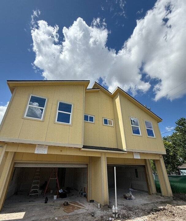 6808 Ralston St in Houston, TX - Building Photo