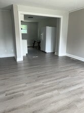 806 W Parker Rd in Greenville, SC - Building Photo - Building Photo
