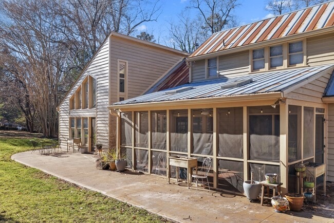 property at 303 Henderson St