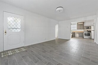 10432 San Felipe Dr in Dallas, TX - Building Photo - Building Photo