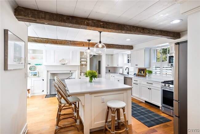 property at 31 State St