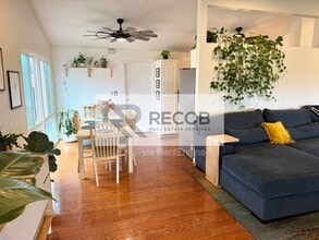 3452 Lockwood Dr in San Diego, CA - Building Photo - Building Photo