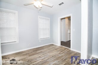 302 E Washington St in Shreveport, LA - Building Photo - Building Photo