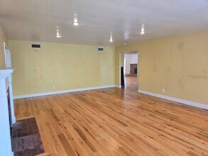 4971 Cresita Dr in San Diego, CA - Building Photo - Building Photo