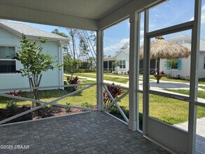 353 Gypsy Palace Ln in Daytona Beach, FL - Building Photo - Building Photo