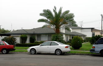 13301 Fletcher St in Garden Grove, CA - Building Photo - Building Photo