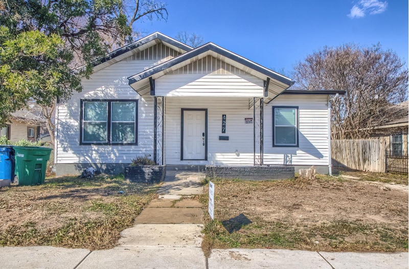 427 E Southcross in San Antonio, TX - Building Photo