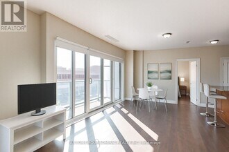 44 Bond St W in Oshawa, ON - Building Photo - Building Photo