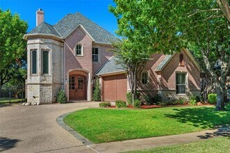 1925 Manor Way Dr in Mansfield, TX - Building Photo - Building Photo