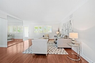 5110 NE 14th Terrace in Fort Lauderdale, FL - Building Photo - Building Photo