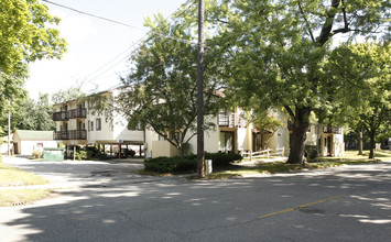 Flint East Village Apartments in Flint, MI - Building Photo - Building Photo