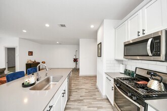 202 Serena Pk Ln in Arcola, TX - Building Photo - Building Photo