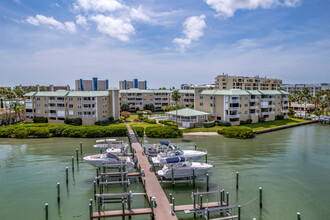 Madeira Cove in Madeira Beach, FL - Building Photo - Building Photo