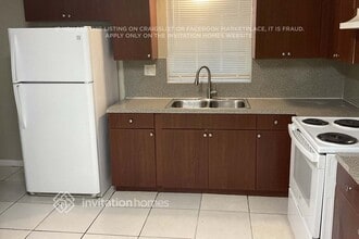 1281 NW 195th St in Miami, FL - Building Photo - Building Photo