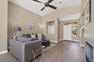 10528 Jeremy Pointe Ave in Las Vegas, NV - Building Photo - Building Photo