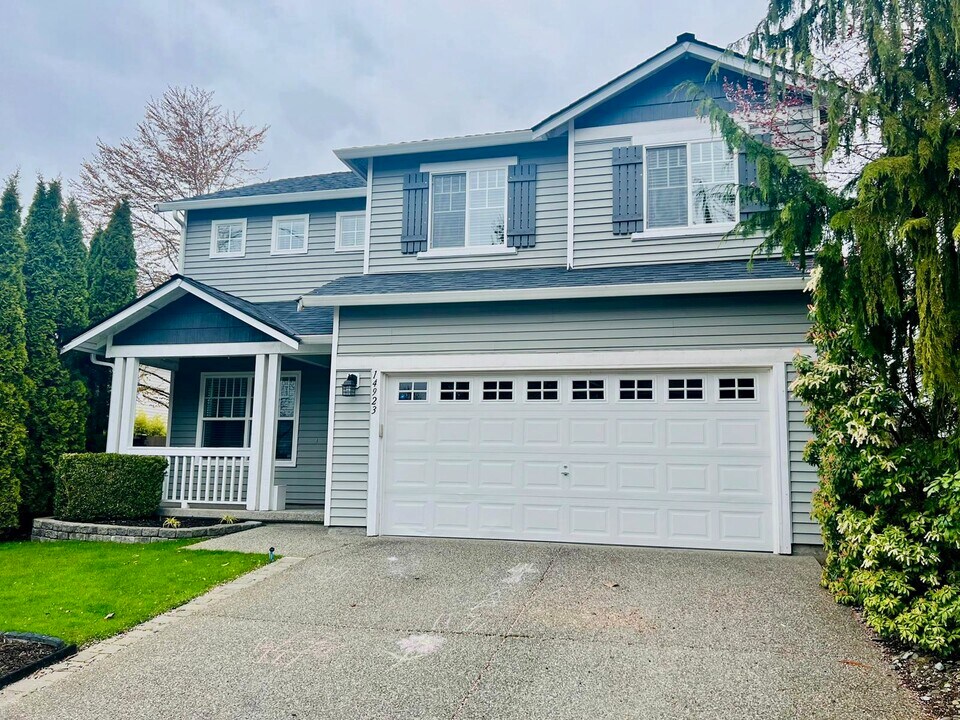 14923 49th Dr SE in Everett, WA - Building Photo