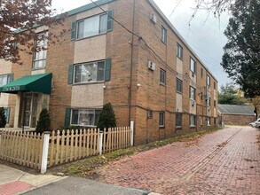 Ohio City Apartments in Cleveland, OH - Building Photo - Building Photo