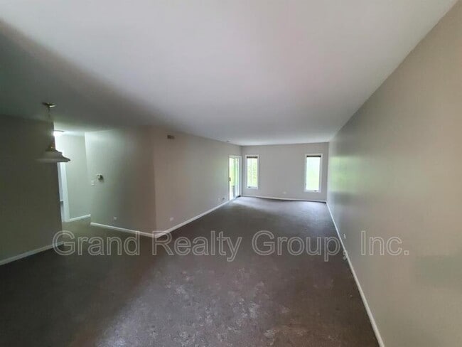 1209 Chatham Ct in Libertyville, IL - Building Photo - Building Photo