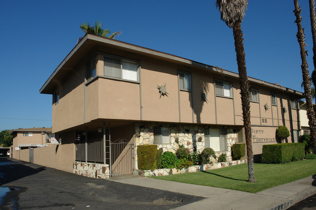 San Gabriel Apartment in San Gabriel, CA - Foto de edificio - Building Photo