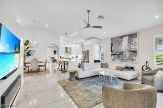 513 96th Ave N in Naples, FL - Building Photo - Building Photo