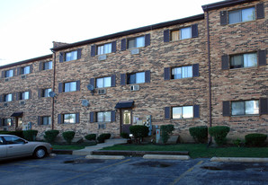 1545 N Silver Ln Apartments