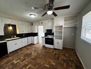 1602 39th St in Lubbock, TX - Building Photo - Building Photo