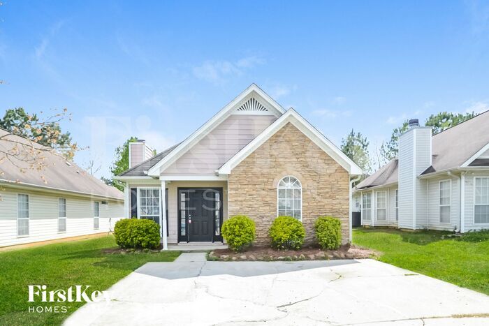 139 Flagstone Ln in Calera, AL - Building Photo