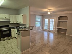 3392 Westchester Square Blvd in Orlando, FL - Building Photo - Building Photo