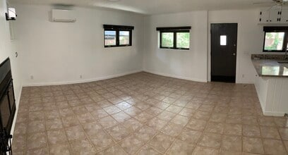 1722 Oak Dr in Topanga, CA - Building Photo - Building Photo