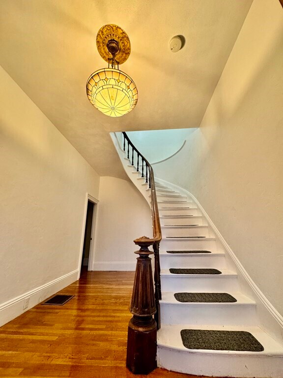 64 Linden Ave-Unit -2 in Malden, MA - Building Photo - Building Photo