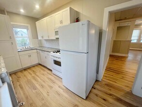 142 Church St, Unit 101 in Danville, PA - Building Photo - Building Photo