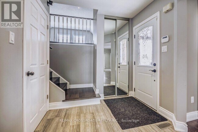 34 Noake Crescent in Ajax, ON - Building Photo - Building Photo