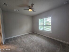 54 Longridge Ln in Ormond Beach, FL - Foto de edificio - Building Photo