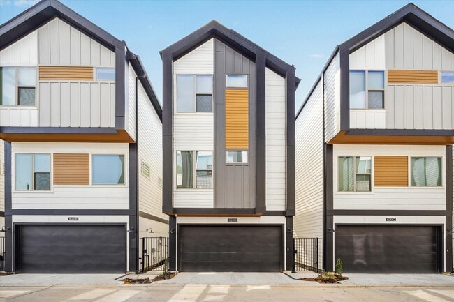 property at 820 Curtin St