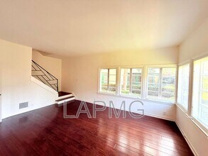 7660 Hollywood Blvd in Los Angeles, CA - Building Photo - Building Photo