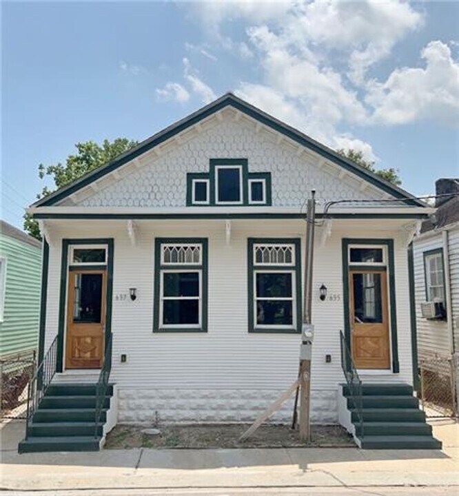 635 Reynes St-Unit -637 Reynes St in New Orleans, LA - Building Photo