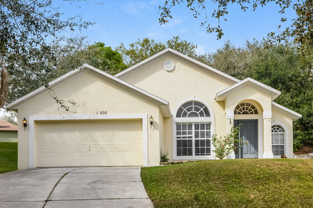 10500 Mira Lago Ln in Clermont, FL - Building Photo