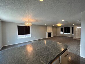 536 S Glenmoor Dr in Moses Lake, WA - Building Photo - Building Photo