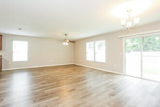 12221 Glimmer Wy in Jacksonville, FL - Building Photo - Building Photo