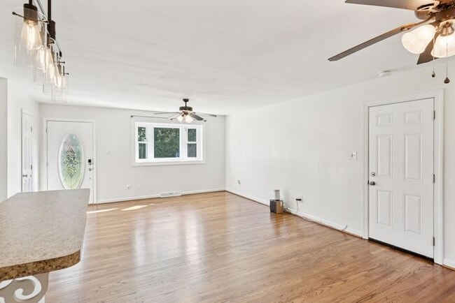 8265 Warren Dr in Pomfret, MD - Building Photo - Building Photo