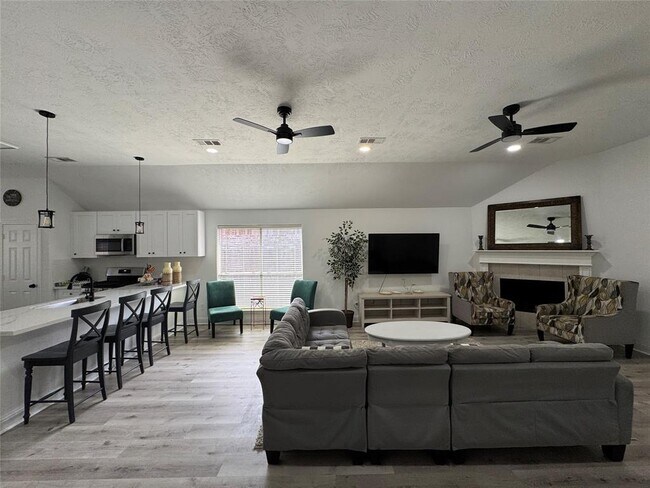 property at 3265 Jessica Ct