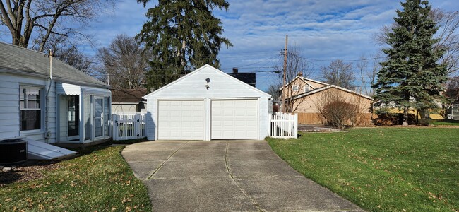 57 Johnson Ave in Cuyahoga Falls, OH - Building Photo - Building Photo