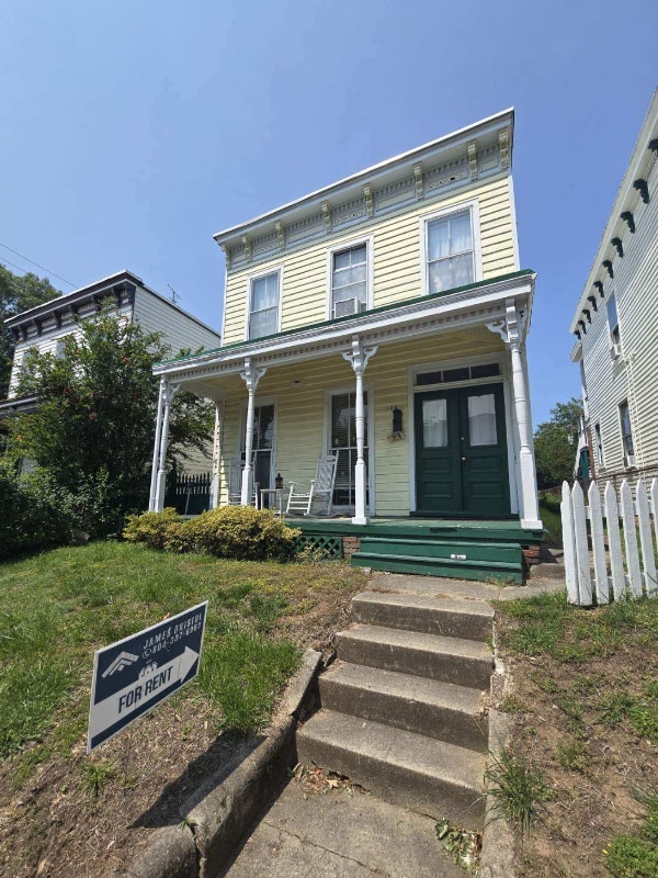 property at 126 S Laurel St