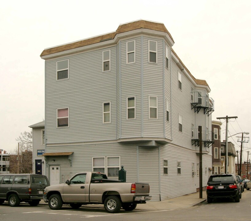 44 Mount Vernon St in Boston, MA - Building Photo