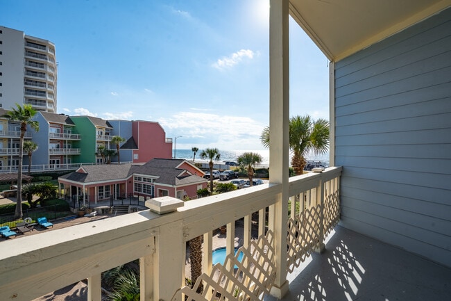 Oceanfront Lofts in Galveston, TX - Foto de edificio - Interior Photo