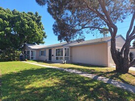 4507 Clairemont Dr in San Diego, CA - Building Photo